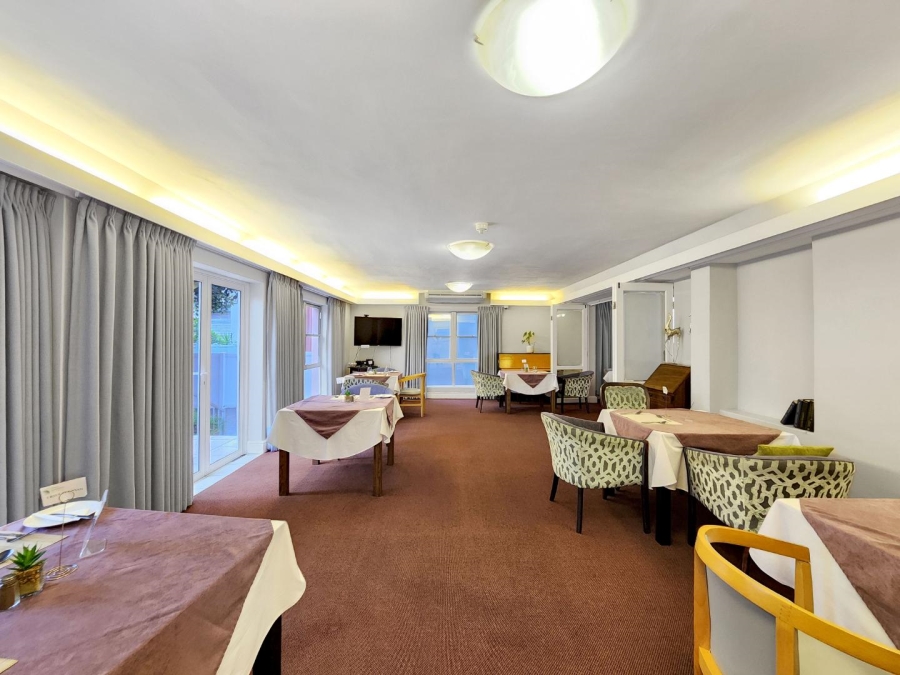 0 Bedroom Property for Sale in Sea Point Western Cape